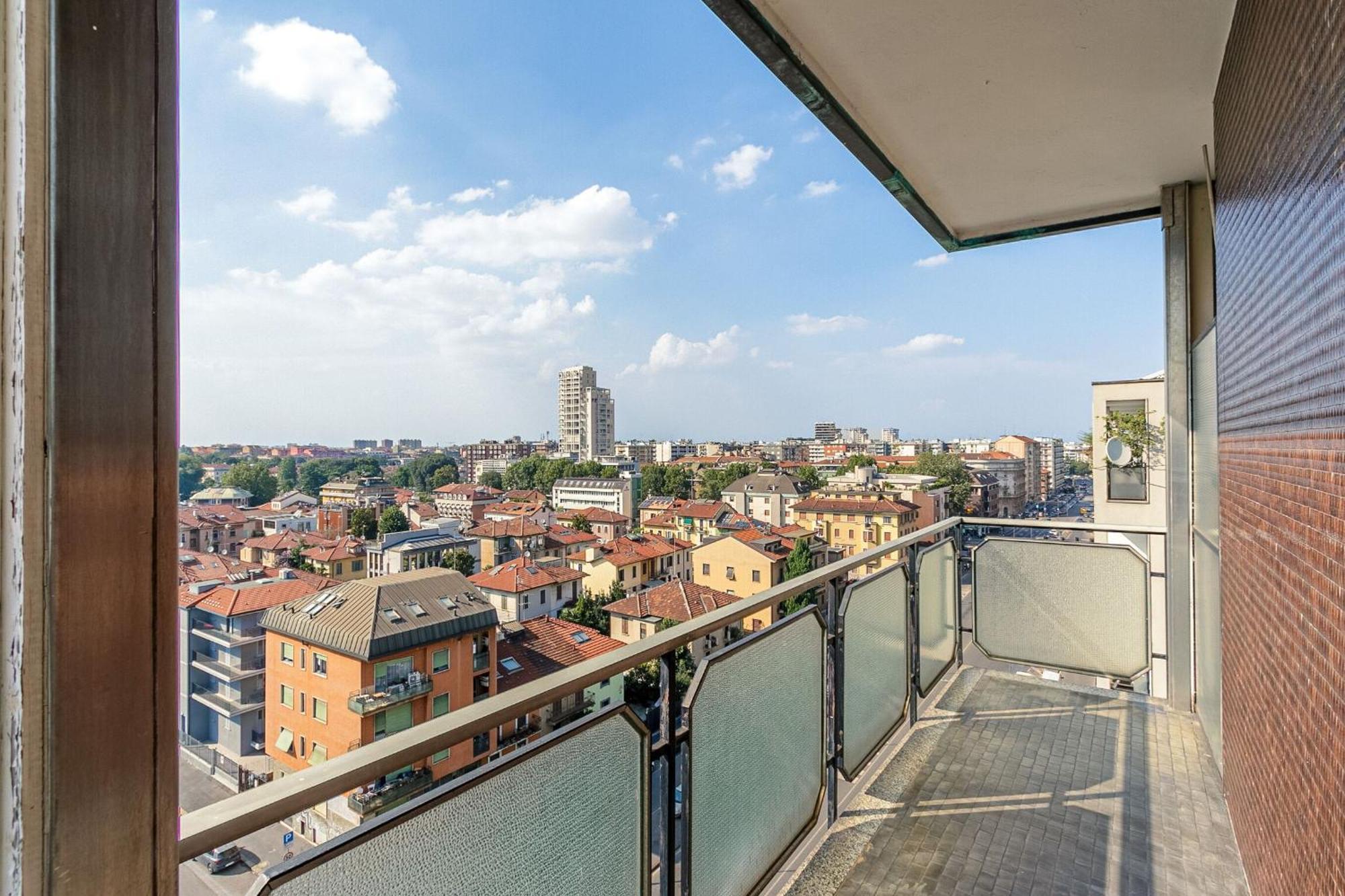 Melchiorre Gioia Vista Alpi With Terrace By Halldis Mailand